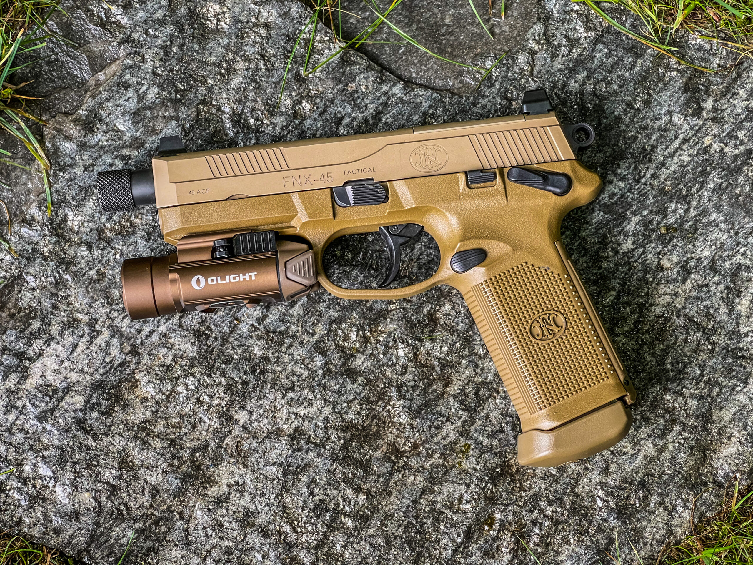 Best Pistol Light OLIGHT PLPro Valkyrie (Review)